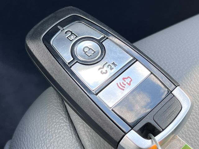 2025 Ford F-150 Lightning Flash - Photo 34