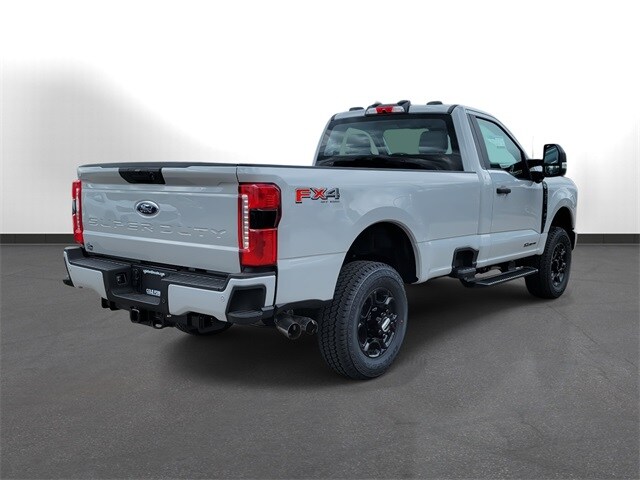 2025 Ford F-250 photo 4