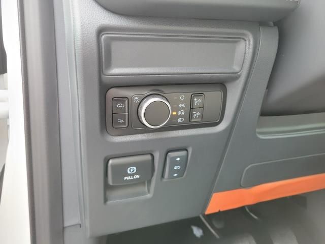 2025 Ford F-150 Lightning Platinum - Photo 26