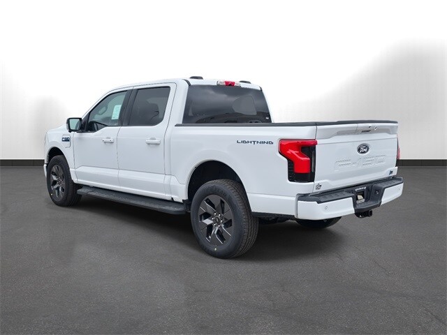 2025 Ford F-150 Lightning photo 3