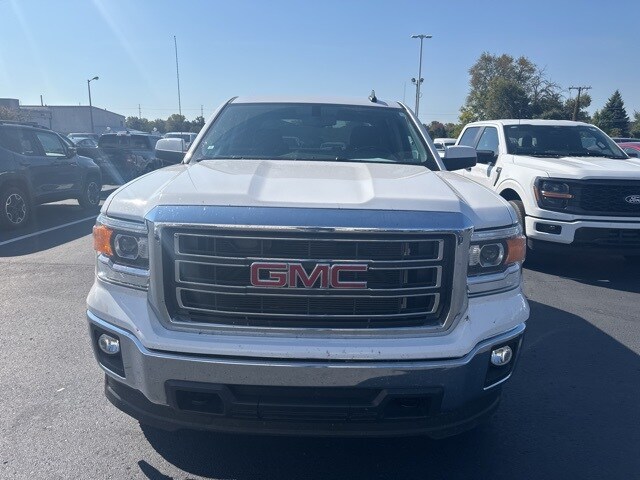 2015 Gmc Sierra 1500 SLE photo 2