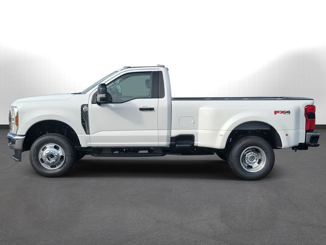 2026 Ford F-350 XLT photo 4