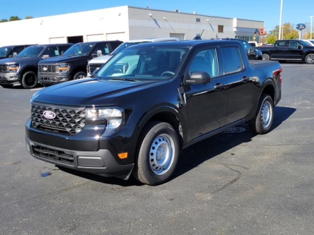 New 2025 Ford Maverick XL Truck