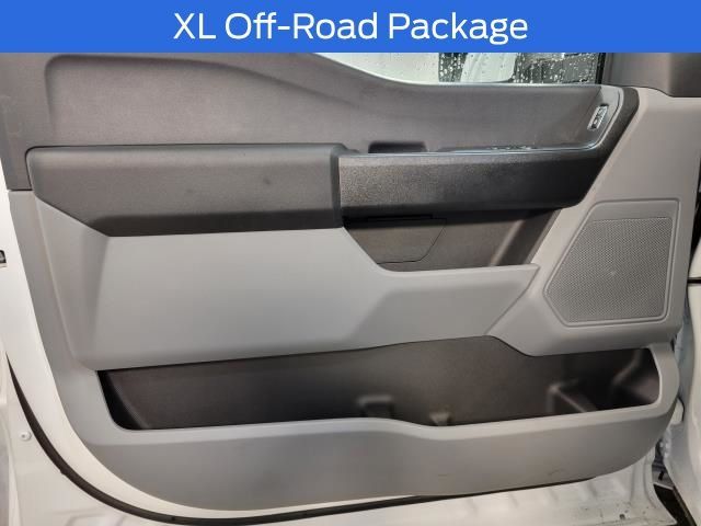 2025 Ford F-350 Super Duty XL - Photo 15
