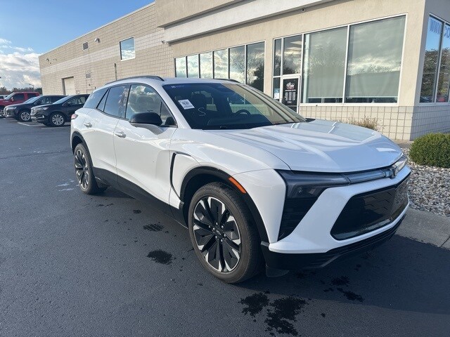 2024 Chevrolet Blazer EV RS photo 3