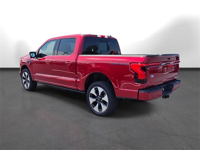 2025 Ford F-150 Lightning Platinum photo 3