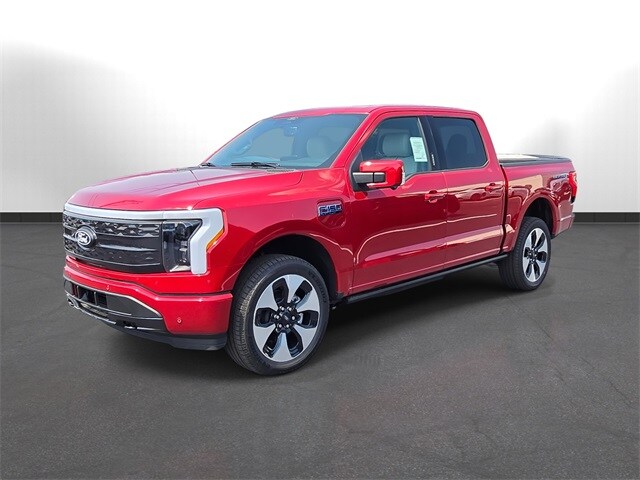 2025 Ford F-150 Lightning Platinum photo 2