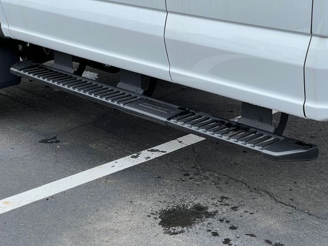 2025 Ford F-450 Super Duty Chassis Cab XL - Photo 7