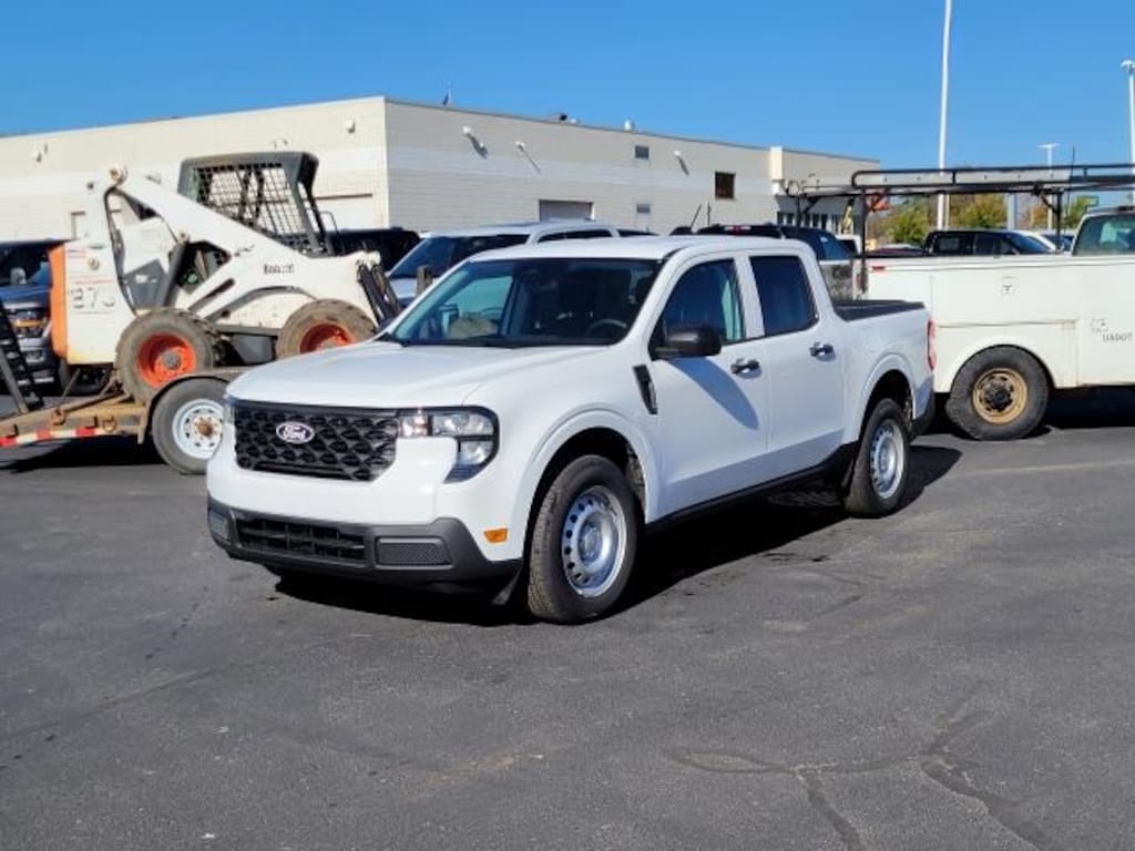 New 2025 Ford Maverick XL Truck