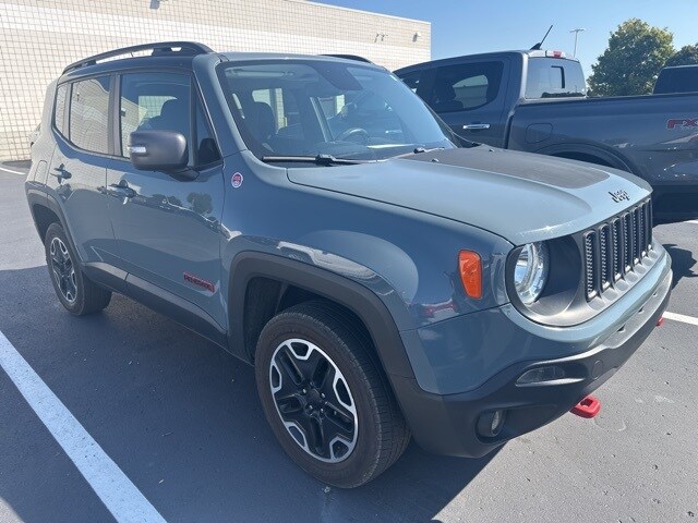 2017 Jeep Renegade Trailhawk photo 4
