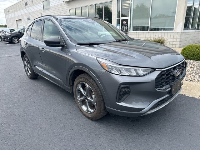 2024 Ford Escape ST-Line photo 3