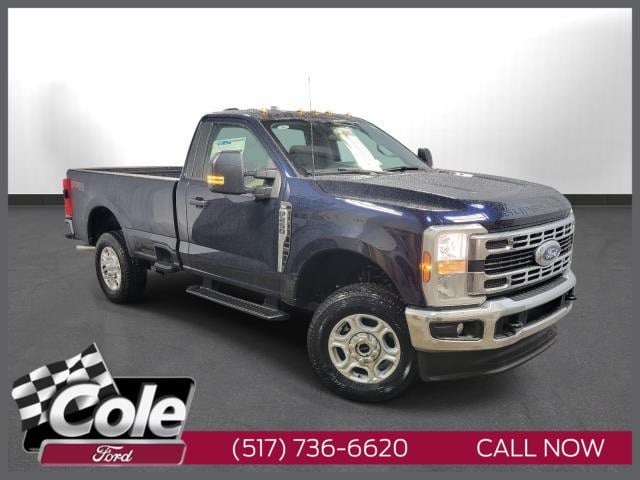 2025 Ford F-250 Super Duty XL's photo