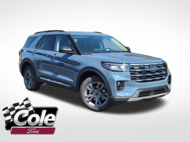 2025 Ford Explorer Active's photo