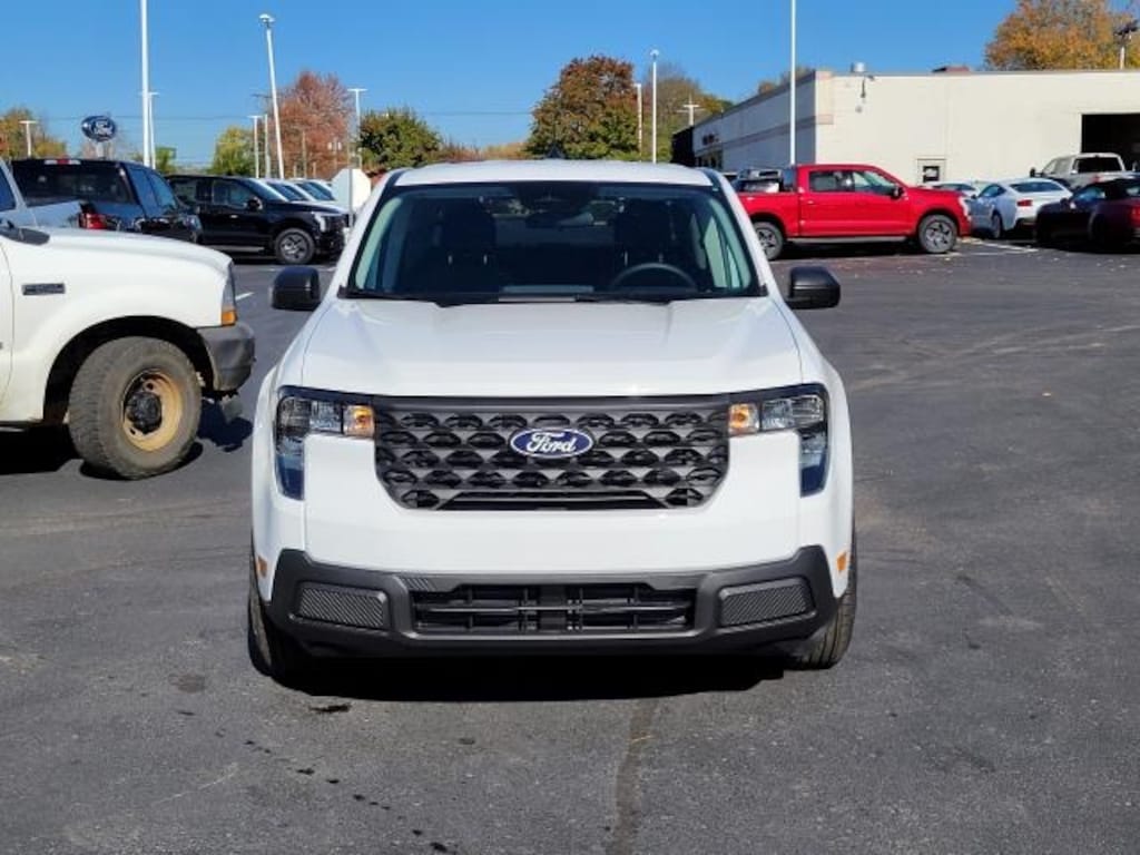 New 2025 Ford Maverick XL Truck