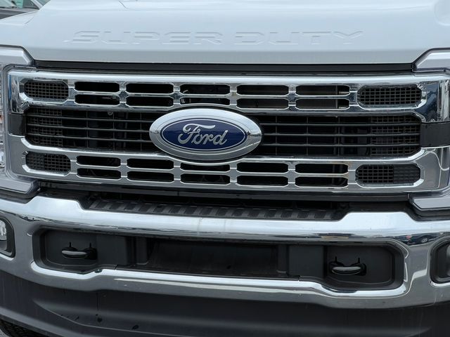 2025 Ford F-450 Super Duty Chassis Cab XL - Photo 27