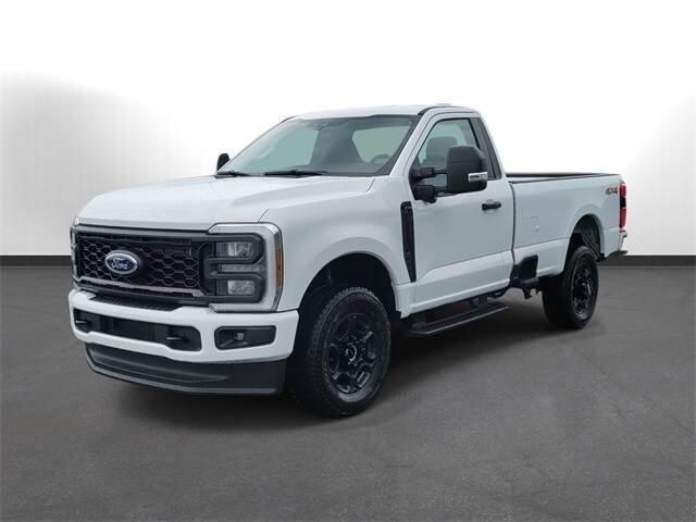 2025 Ford F-350 XL photo 2