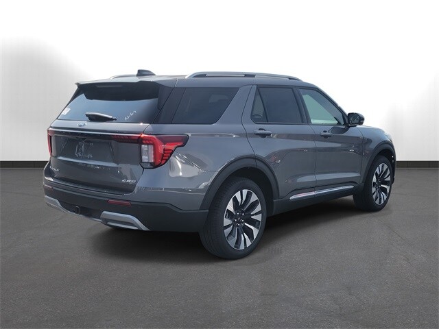 2025 Ford Explorer Platinum photo 4