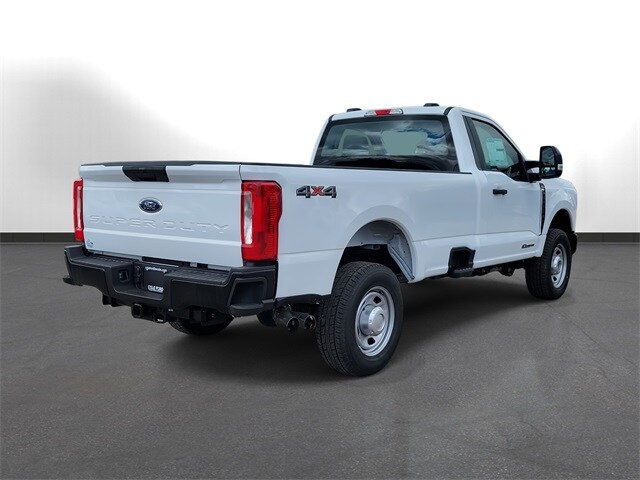 2025 Ford F-350 XL photo 4