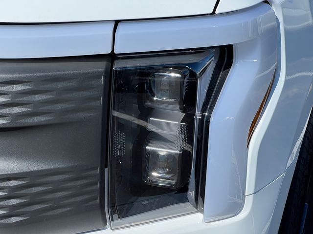 2025 Ford F-150 Lightning Flash - Photo 43
