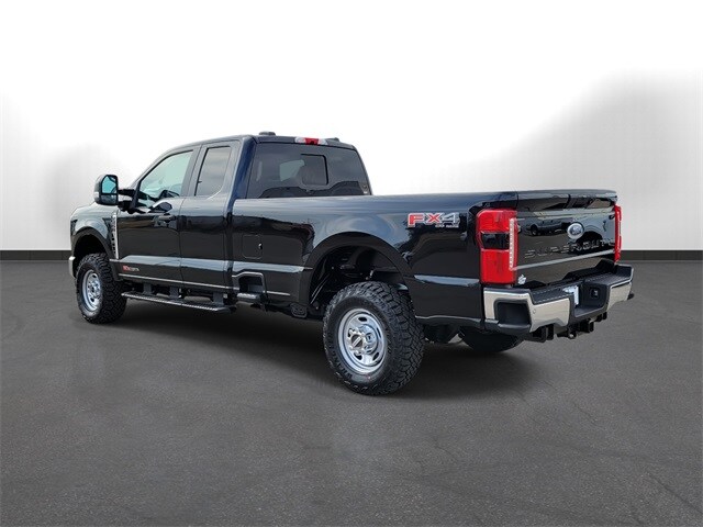 2025 Ford F-250 XL photo 3