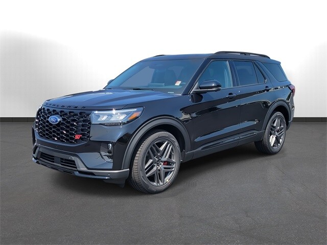 2025 Ford Explorer ST photo 2