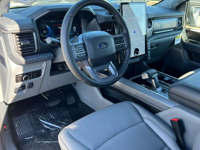 2025 Ford F-150 Lightning Flash - Photo 20