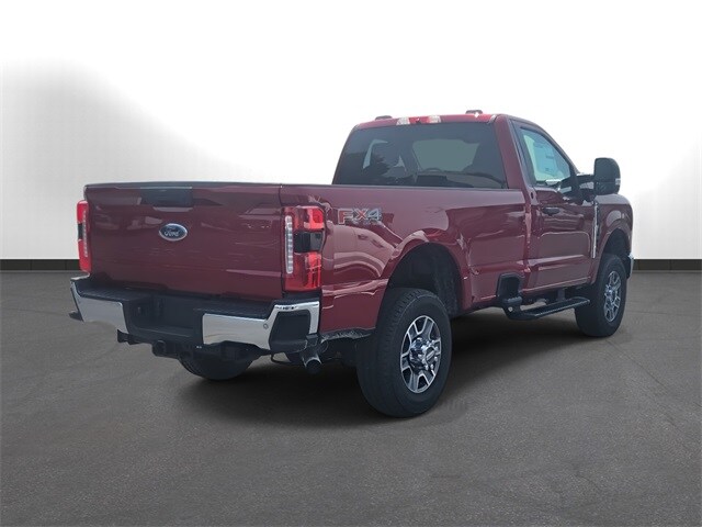2025 Ford F-350 XLT photo 4