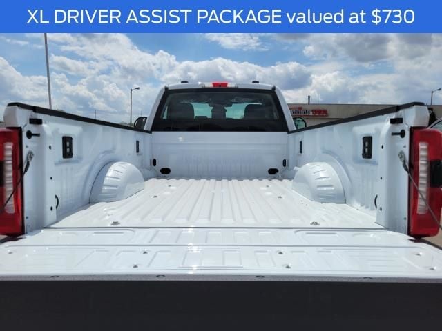 2025 Ford F-350 Super Duty XL - Photo 10
