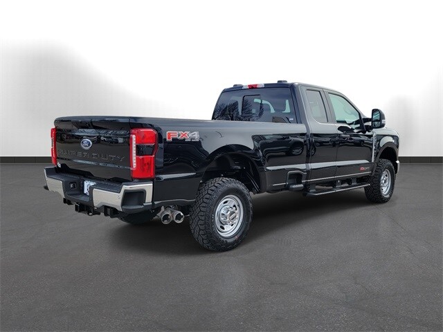 2025 Ford F-250 XL photo 4