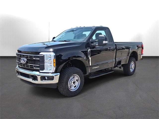 2025 Ford F-250 photo 2