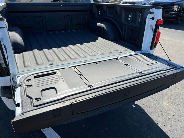 2025 Ford F-150 Lightning Flash - Photo 7