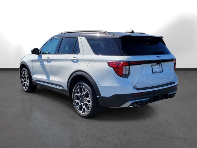 2025 Ford Explorer Platinum photo 3