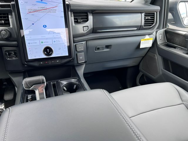 2025 Ford F-150 Lightning Flash - Photo 35