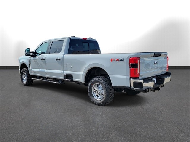 2025 Ford F-350 XL photo 3