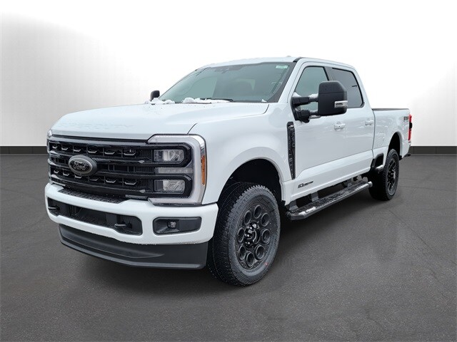 2024 Ford F-350 XLT photo 2