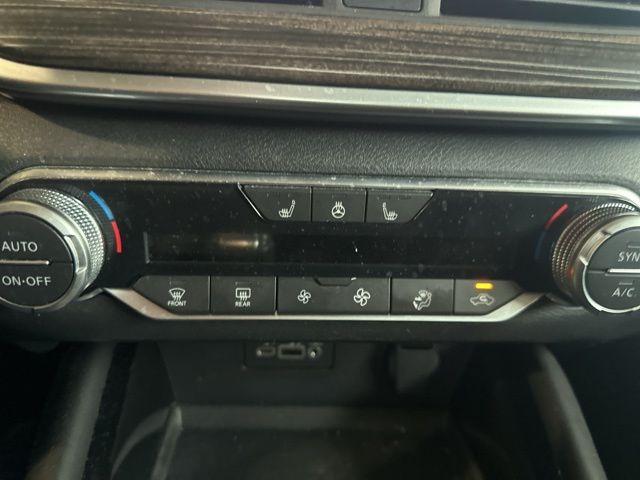 2022 Nissan Altima 2.5 Platinum photo 4