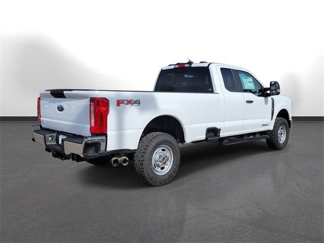 2025 Ford F-250 photo 4