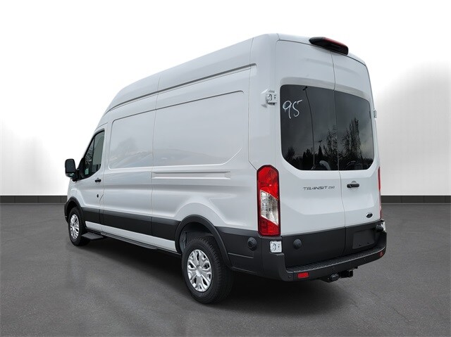 2024 Ford Transit photo 3