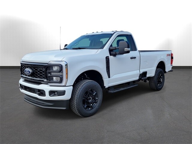 2025 Ford F-350 XL photo 2