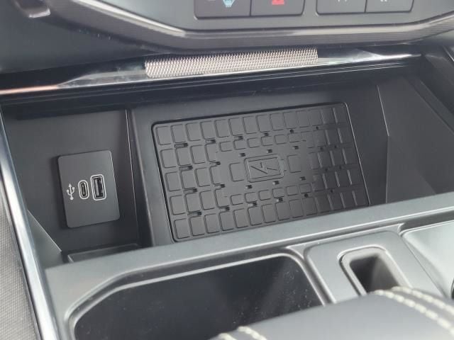 2025 Ford F-150 Lightning Platinum - Photo 36