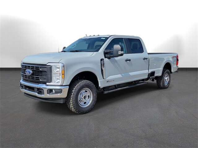 2025 Ford F-350 XL photo 2