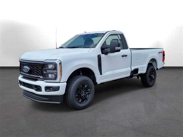 2025 Ford F-350 photo 2