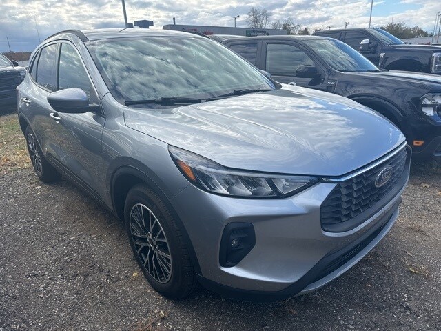 2024 Ford Escape Plug-In Hybrid Base photo 3