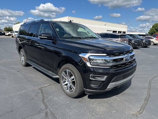 2022 Ford Expedition MAX Limited photo 3