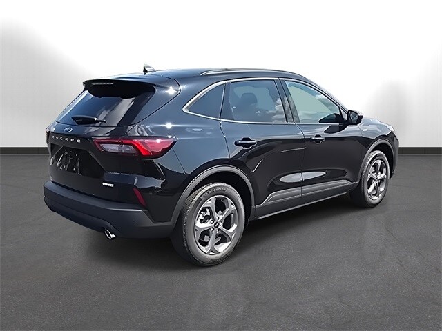 2025 Ford Escape ST-Line photo 4