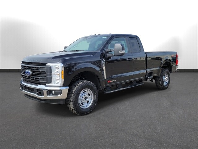 2025 Ford F-250 XL photo 2