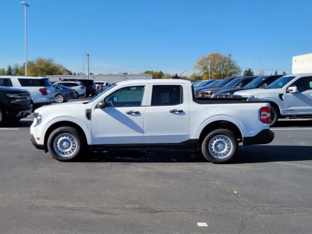 New 2025 Ford Maverick XL Truck