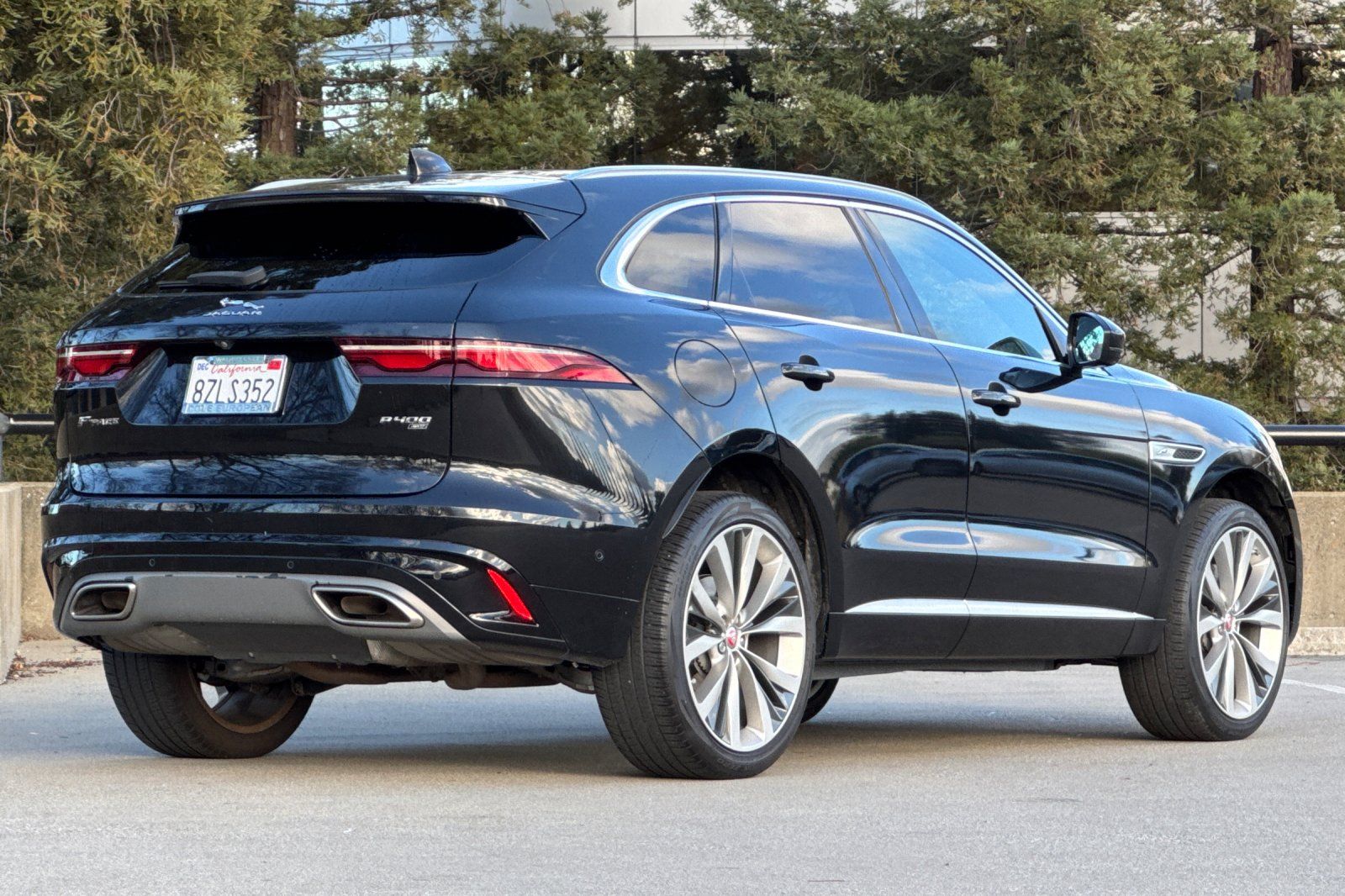 2021 Jaguar F-PACE P400 R-Dynamic S photo 4
