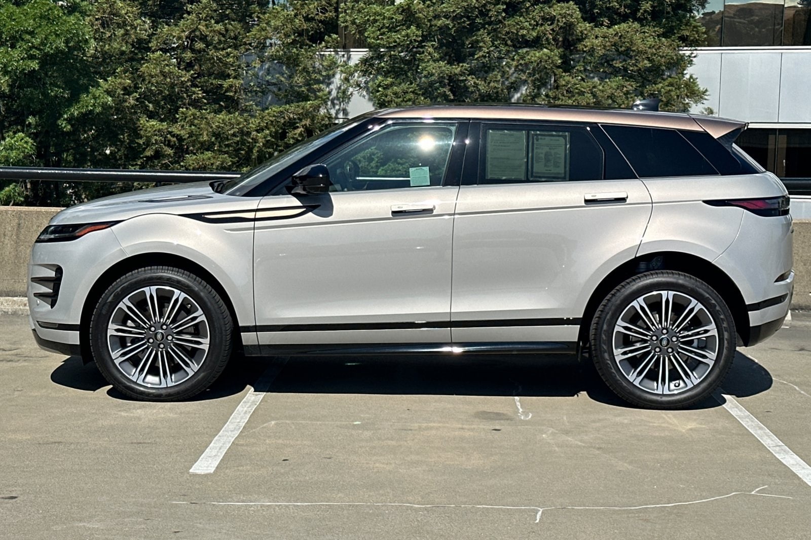 Used 2024 Land Rover Range Rover Evoque Dynamic SE with VIN SALZL2FX8RH239415 for sale in Walnut Creek, CA