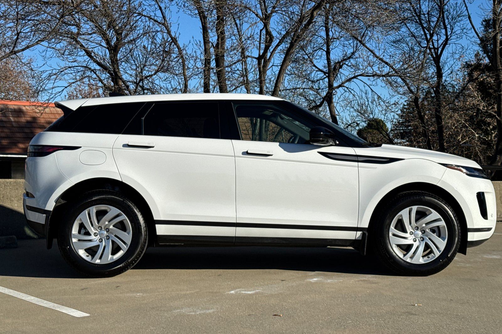 2026 Land Rover Range Rover Evoque S photo 5